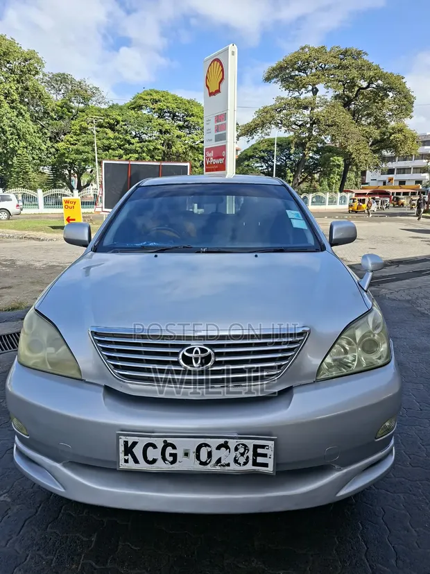 Toyota Harrier 2009 White - 1
