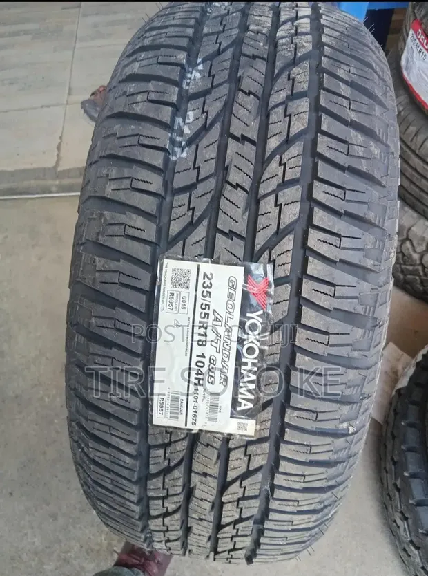 235/55R18 Yokohama Geolandar G015 All-Terrain Tyre - 1
