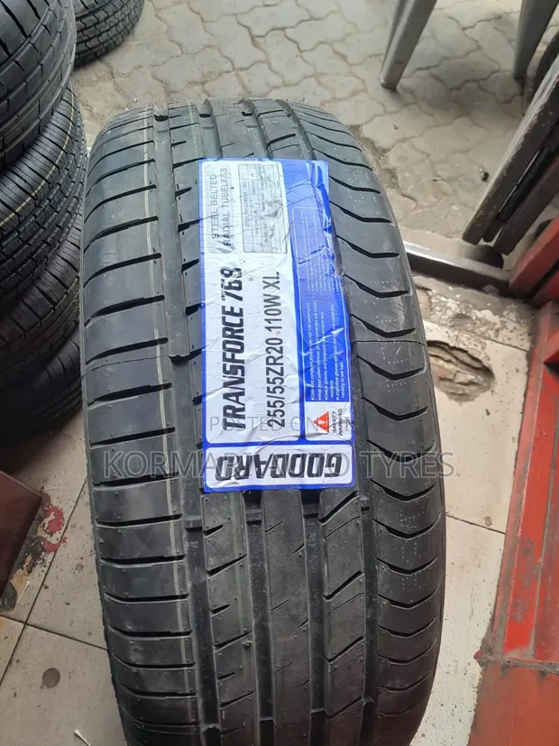 Tairi ya Goddard 255/55R20 - 1