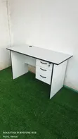 High Class Office Desk - 1