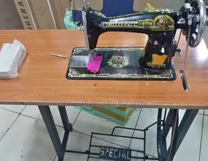 Butterfly Industrial Sewing Machine na Meza (Mpya Kabisa)