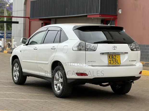Toyota Harrier 2007 White - 1