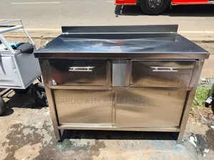 Jedwali la Kazi la Chuma cha Kutuoa na Kabati Mpya Kabisa