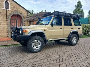 Toyota Land Cruiser V8 Diesel 2014