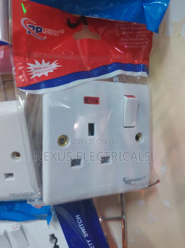 10x Brand New 1-Gang Switched Wall Sockets with Neon Indicator - 1