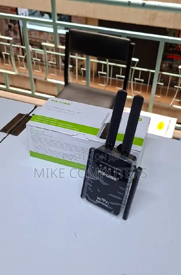 300m Wireless Mini WiFi Extender 300Mbps - 1
