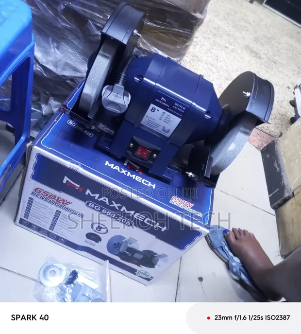 Maxmech Bench Grinder 650W, Inchi 8 - 1