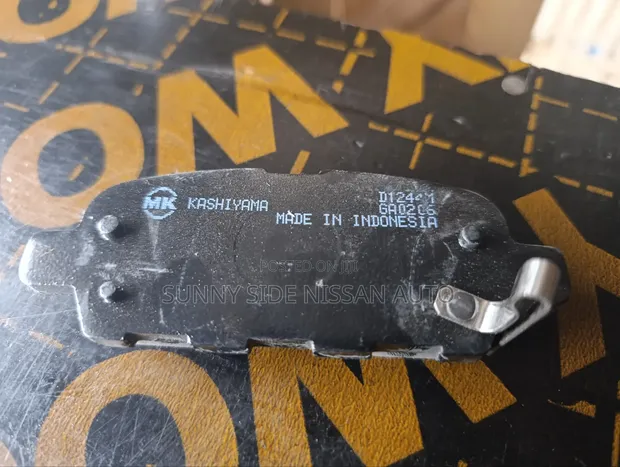 New Rear Brake Pads for Nissan X-Trail T32 - 1