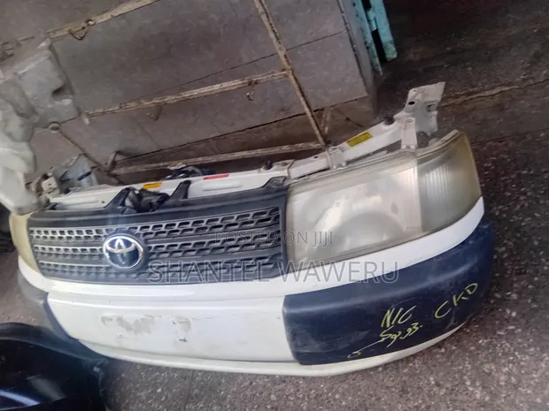 Toyota Probox Old Shape Nosecut - 1
