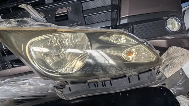 Honda Freed Xenon Headlight (Used) - 1