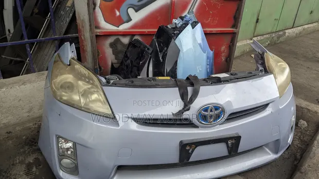 Toyota Prius Nosecut (Used) - 1