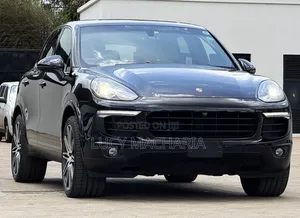 Porsche Cayenne Platinum Edition 2018