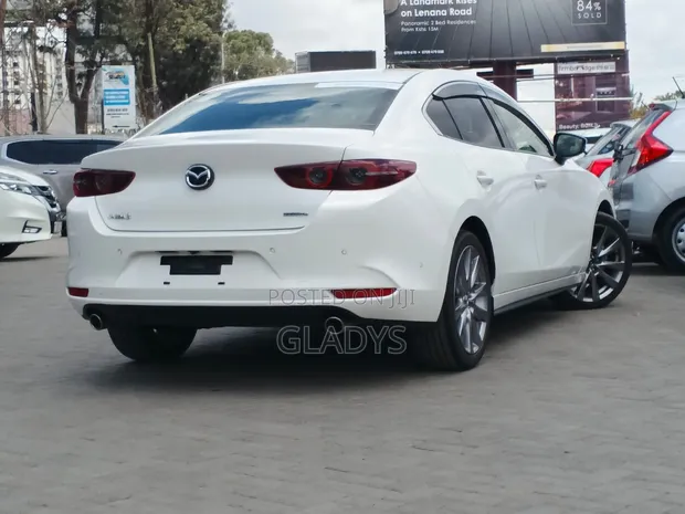 Mazda 3 2019 White - 1