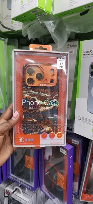 BIGC Waves Carbon Case kwa iPhone 17 Pro