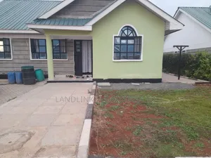Bungalow ya Vyumba 3 kwa Ajili ya Kuuzwa Malaa