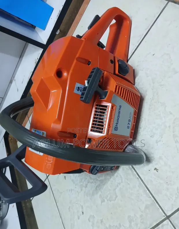 Husqvarna 272XP Chainsaw 45cm Blade - 1