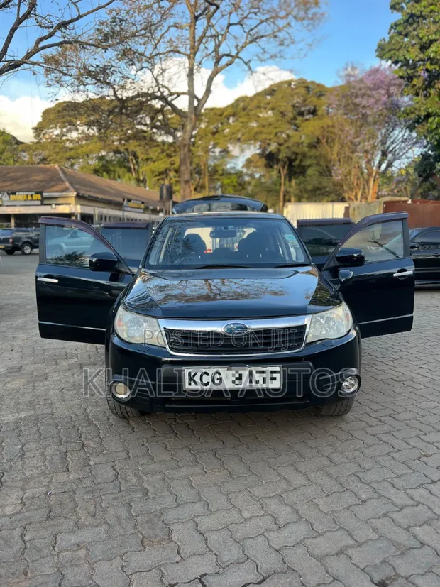 Subaru Forester 2009 Nyeusi - 1