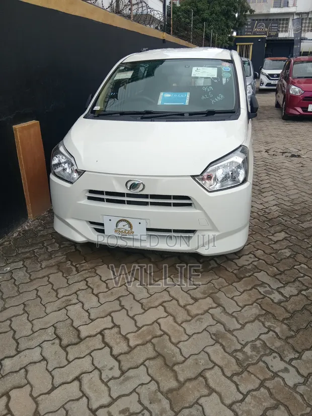 Daihatsu Mira 2019 White - 1