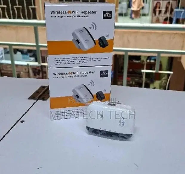 High-Speed Wireless WiFi Range Extender 300Mbps - 1