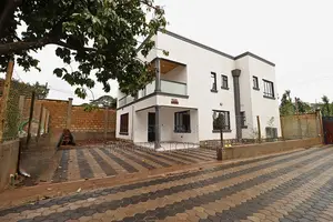 Maisonette ya Vyumba 4 vya Kulala Inauzwa Ngong CBD