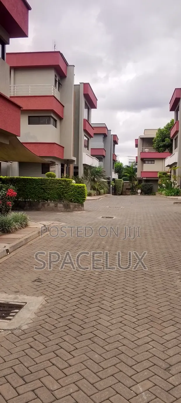 Townhouse/Terrace 5 Chumba za Kulala Lavington, Muthangari - Pango - 1