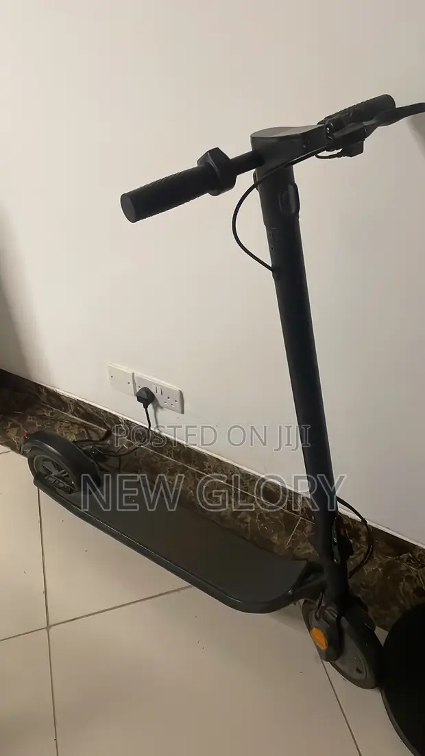 Scooter ya Umeme 2024 - Nyeusi - 1
