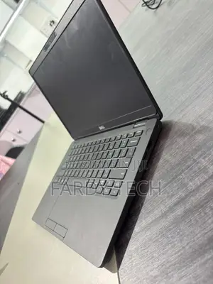 Laptop Dell Latitude 5300 8GB RAM, 256GB SSD