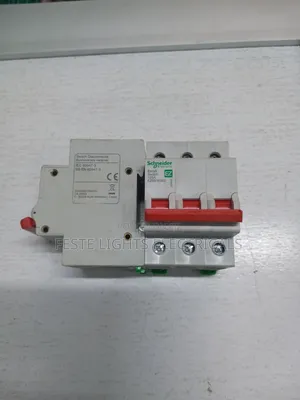 Schneider Easy9 Miniature Circuit Breaker 125A 3-Pole