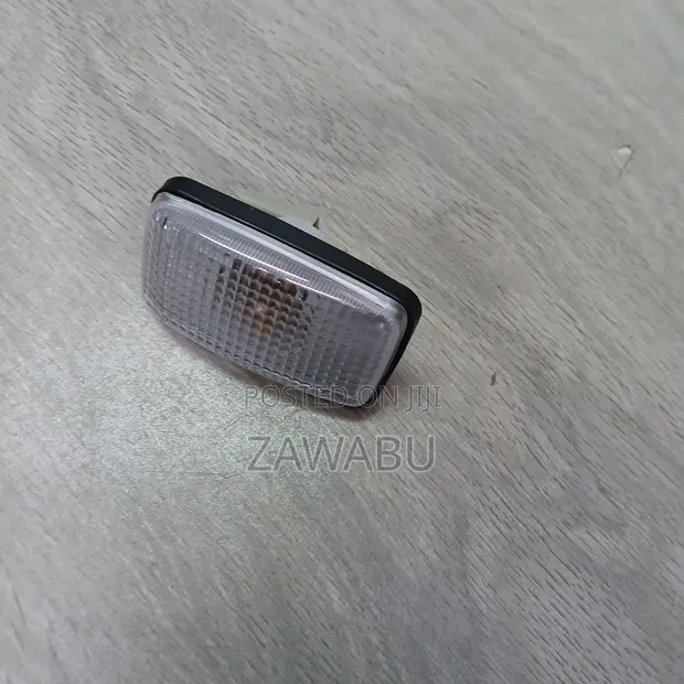 Taa ya Indicator ya Kando ya Nissan X-Trail NT30 - 1