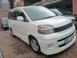 Toyota Voxy X 2WD 8-Seater 2001 White - 1