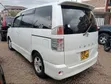 Toyota Voxy X 2WD 8-Seater 2001 White - 4