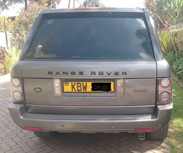 Land Rover Range Rover Vogue 2006 Kijivu - 1