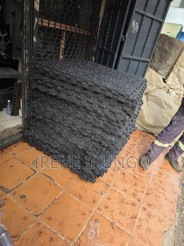 Interlocking Rubber Mats - 20mm Gym Mats - 1