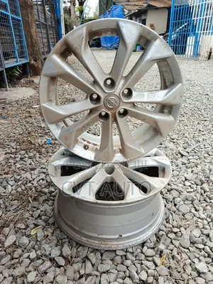 Rims za Matairi za Nissan - Mpya Kabisa