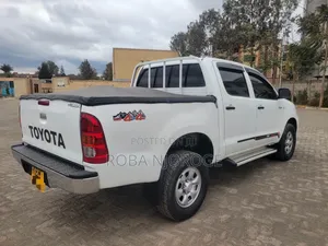 Toyota Hilux 2.5 D-4D SRX 2008 White