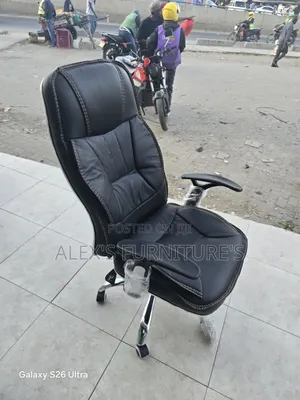 Boss Office Products Luxury Modern Leather Office Chair
