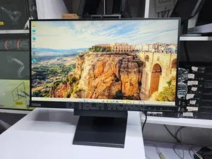 Lenovo ThinkCentre M93p Desktop All-in-One (i3, 4GB RAM, 128GB SSD)