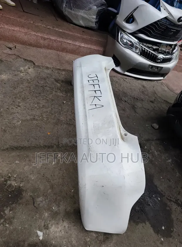 Bampa ya Nyuma ya Toyota Premio 260 - 1