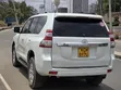 Toyota Land Cruiser Prado 2.7 i 2011 Nyeupe - 3