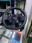 Logitech G923 Trueforce Sim Racing Wheel na Pedals na Shifter - 5