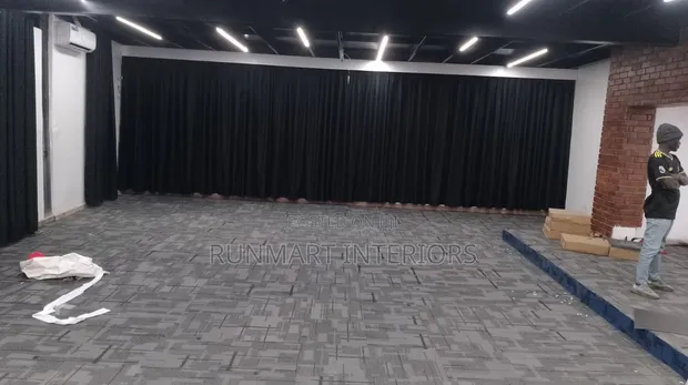 Luxury Wall-to-Wall Carpets - 1