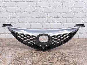 Grille ya Mbele ya Kituo cha Mazda Axela Saloon (2007-2009) na Chrome Molding