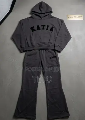 Katia Tracksuit yenye Hoodie - Charcoal Grey