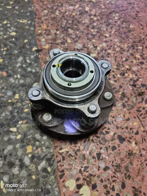 Toyota Revo Front Hub (Used)