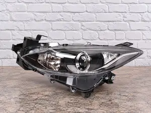 FPI Headlight ya Mazda Axela 2015