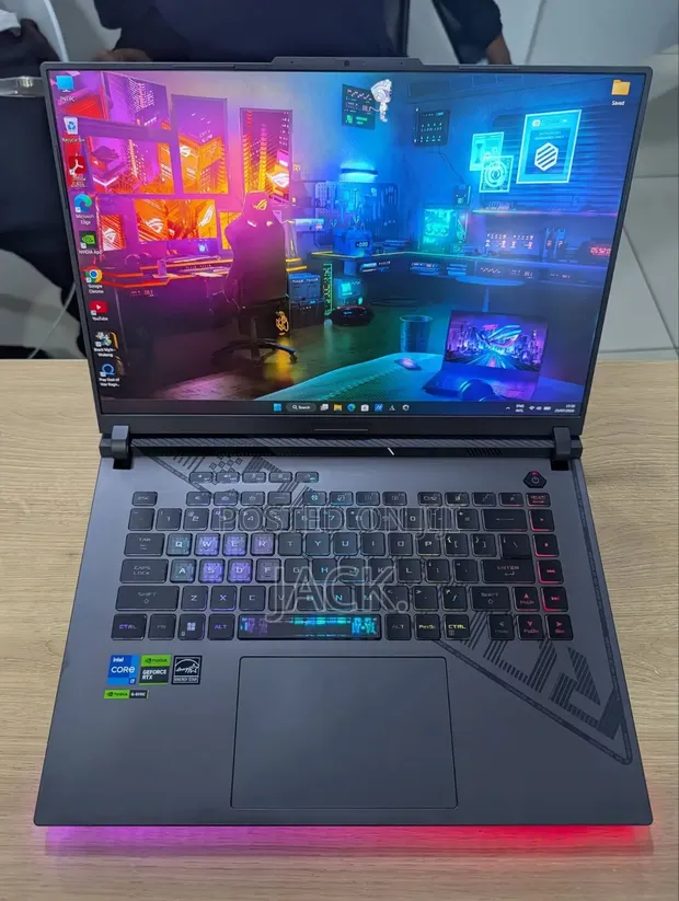 Laptop Asus ROG Strix G16 - 32GB RAM, Intel Core i9, RTX 5060 - 1