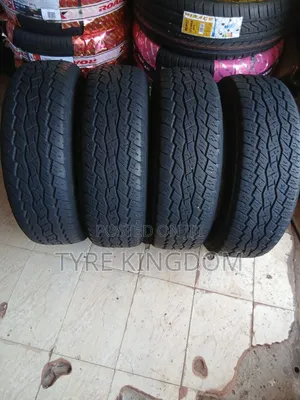 TOYO Tyres Zilizotumika 225/65R17 (Seti ya 4)