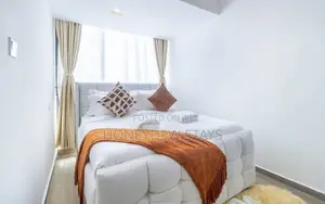 Furnished 1 Bedroom Apartment Riverside | Wi-Fi, Netflix & Parking