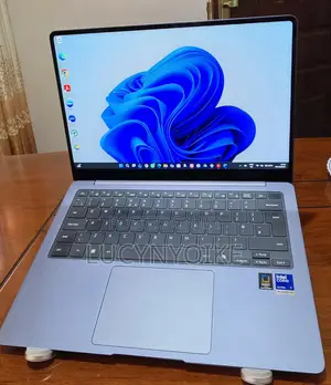 New Samsung Galaxy Book6 Laptop 32GB RAM, Intel Core i7, 512GB SSD