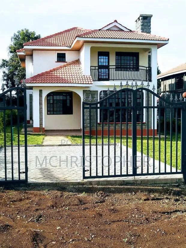 4 Bedroom House with SQ for Sale in Ol Keri - 1